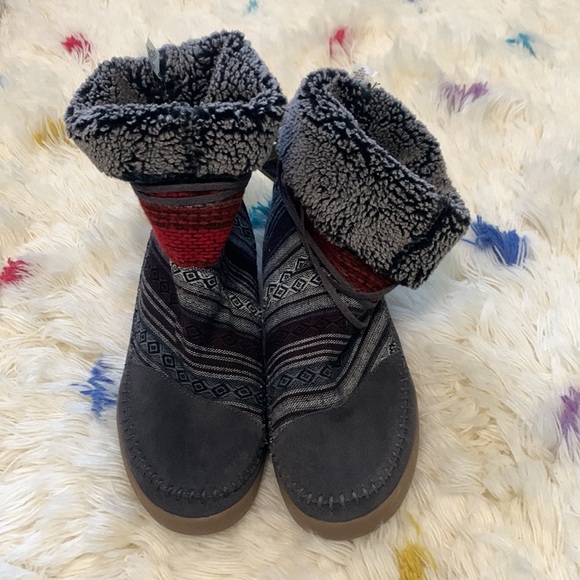 Toms Shoes - Toms Nepal Boots size 7